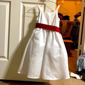 Girl’s flower girl dress
